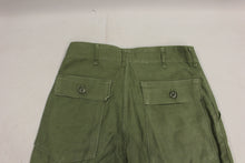 Load image into Gallery viewer, US Army Men&#39;s Utility Cotton Sateen Trousers Pants - 30x35 - 8405-782-3169 -Used