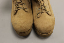 Load image into Gallery viewer, Belleville US Army Combat Flight &amp; Combat Vehicle Boot - Size: 5.5 XW - used