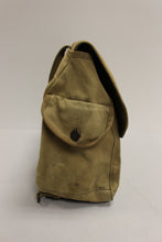 Load image into Gallery viewer, Vintage Atlantic Products Co. US Musette Bag - 1941 - Used