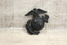 Load image into Gallery viewer, USMC Marine Corp Eagle Globe &amp; Anchor Cap Device Emblem - Screw On - Black -Used