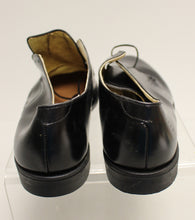 Load image into Gallery viewer, Vintage US Navy 1995 Wolverine World Wide Dress Shoes - 11.5R - New
