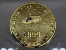 Load image into Gallery viewer, 1999 International UFO Museum and Reasearch Center Challenge Coin - Used