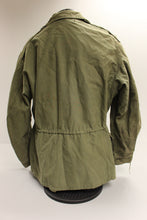 Load image into Gallery viewer, Vintage US Military M-1943 Field Jacket - Size 40R - Used