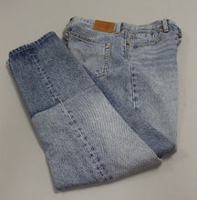 Load image into Gallery viewer, Levi Men's 501 Premium Blue Jeans - 28 x 30 - Used