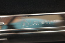 Load image into Gallery viewer, Avery 3" Binder with Pockets - Black - New