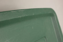 Load image into Gallery viewer, Rubbermaid Roughneck Storage Box - 3 Gal / 11.3 L - Green - Used