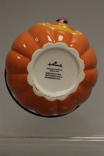 Load image into Gallery viewer, Hallmark 4" Ceramic Pumpkin Pail - Used