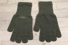 Load image into Gallery viewer, Flyer&#39;s Cold Weather Glove Liner - Small/Med - New