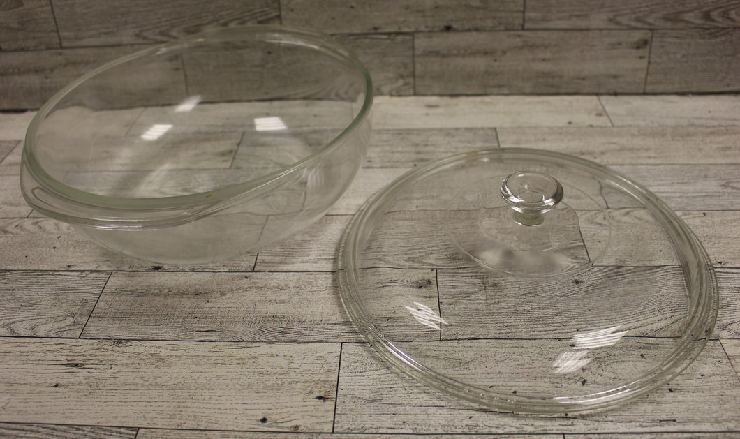 Pyrex 024 2.12 Qt Clear Glass Round Casserole Baking Dish with Lid - Used