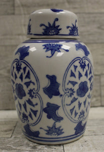 Chinese Porcelain Ginger Jar with Lid - Blue & White - Used