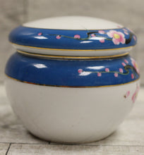 Load image into Gallery viewer, Japanese Kokura Porcelain Tea Caddy Vanity Dresser Jar with Lid - Floral - Used
