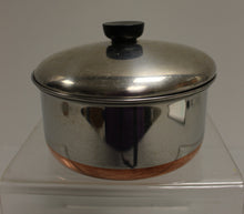 Load image into Gallery viewer, Revere Ware 2 Quart Saucepan with Lid - Used