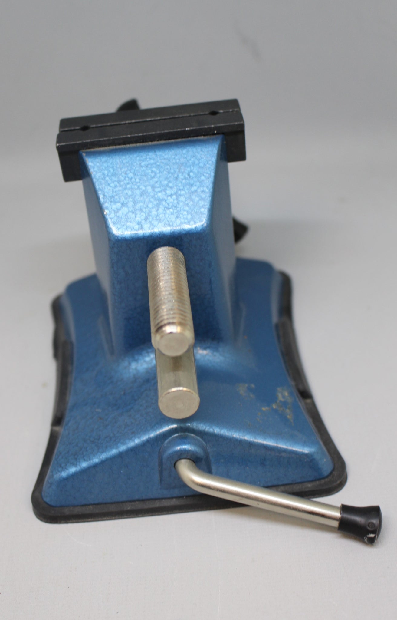 Vacu Vise / Portable Suction Hobby Vise Blue Used Military Steals