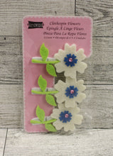 Load image into Gallery viewer, Studio 18 Clothespin Flowers - White - New