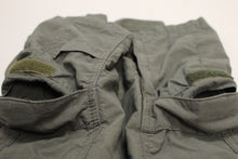 Load image into Gallery viewer, Coleman Men's Cargo Shorts - Medium - Hunter Green - Used