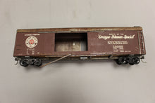 Load image into Gallery viewer, Lot of 18 Vintage Train Cars - Some for Parts - Used