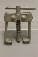 Load image into Gallery viewer, Vintage Battery Terminal Puller - No. 107 - Used