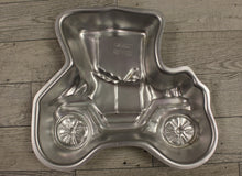 Load image into Gallery viewer, Wilton 1975 Cake Pan - Antique Old Time Car Model T - 508-434