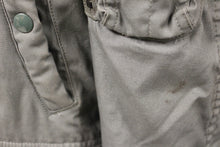 Load image into Gallery viewer, Extreme Cold Weather Parka - Type N-3B - Large - 8415-00-376-1710 - Used