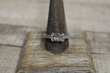 Load image into Gallery viewer, Costume Fashion Jewelry Sparkly Men&#39;s Women&#39;s Rings -Size: 11 -New