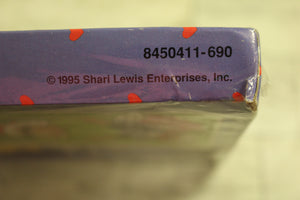 1995 Shari Lewis Lamb Chop & Friends Valentines Day Cards - Pack of 42 - New