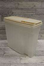 Load image into Gallery viewer, Vintage Rubbermaid Pour Container Cereal Keeper with Almond Lid - 13 Cup - 0091