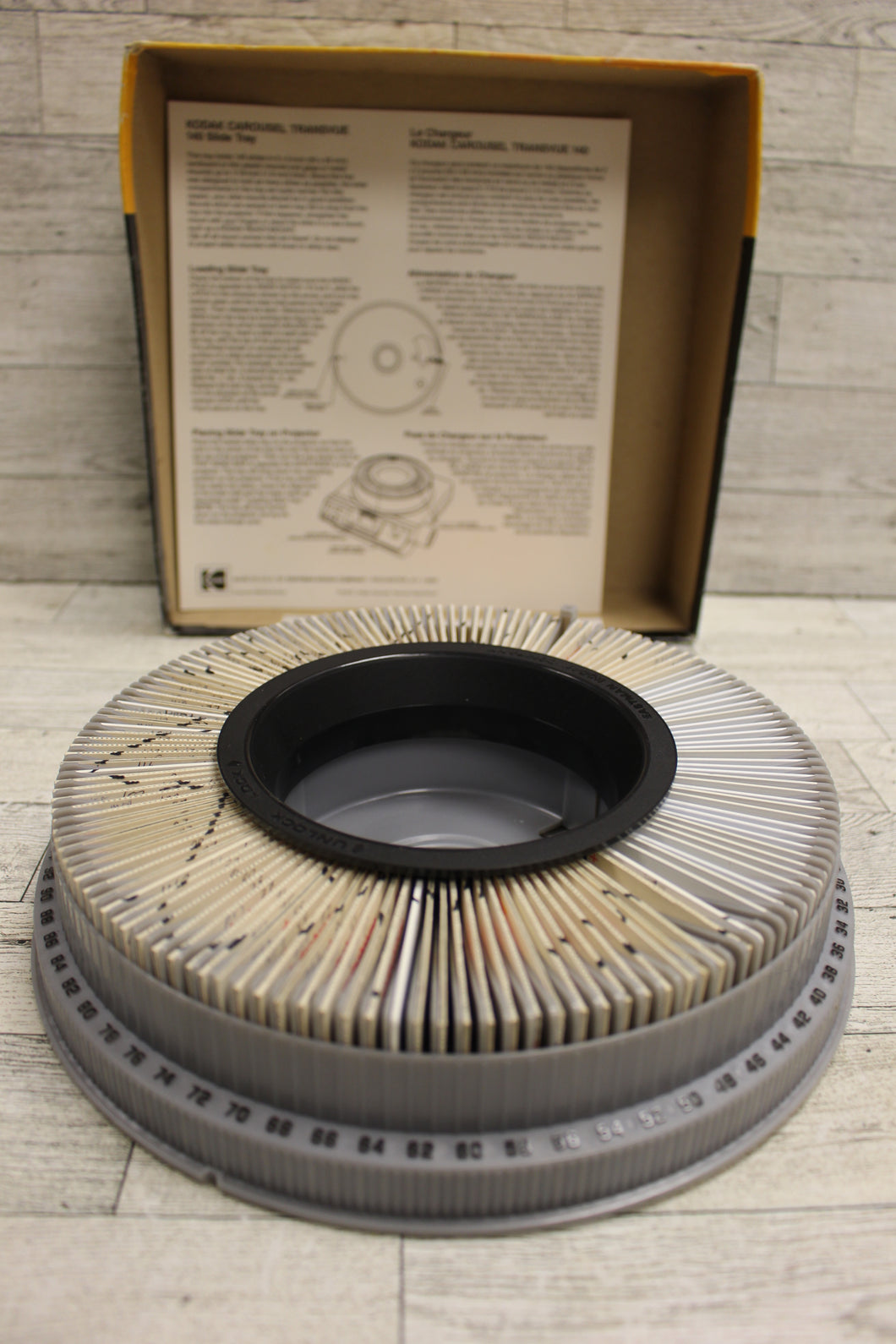Kodak Carousel Transvue 140 Slide Tray Chargeur in Original Box - Used