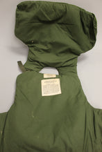 Load image into Gallery viewer, 1970's US Army Ground Troops Small Arms-Fragmentation Protective Body Armor Vest with Front-Back Plates - 8470-141-0947 - Medium Regular