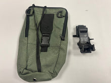 Load image into Gallery viewer, PVS-7 Gen 2 Night Vision Goggles with Mount &amp; Carrying Bag - Used