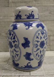 Chinese Porcelain Ginger Jar with Lid - Blue & White - Used