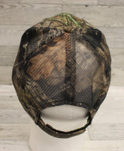 Load image into Gallery viewer, Mossy Oak Men&#39;s Adjustable Hunting Camo Baseball Hat Cap - Used