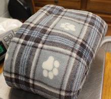 Load image into Gallery viewer, Humane Society Decorative Fleece Paw Print Throw Blanket - 60x70 - Used