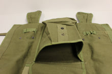 Load image into Gallery viewer, US Army CW-206/GR Radio Antenna Canvas Bag - Used