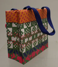Load image into Gallery viewer, Caspari FridaGift Bag - 5-3/4" tall - Used