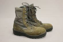 Load image into Gallery viewer, US Air Force Vibraum ASTMF2413 Boots - Size: 7-1/2 R - Used