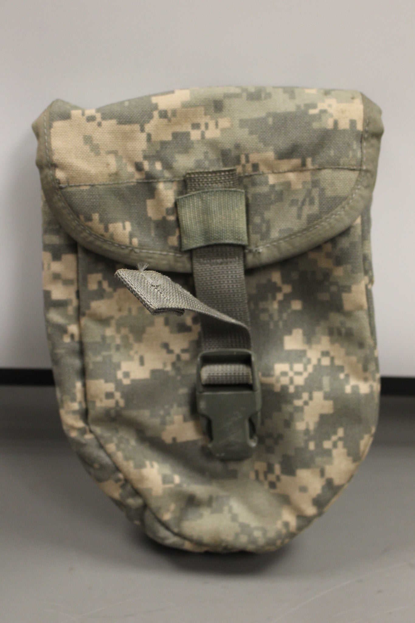 US Army Molle II ACU ETool Entrenching Tool Carrier - 8465-01-524-8407 ...