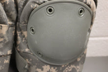 Load image into Gallery viewer, Pair of US Military Army ACU CQB Knee Pads - Large - 8415-01-530-2351 - New
