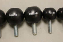 Load image into Gallery viewer, Original Thread Detective Thread Gauges - Metric - Used