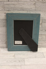 Load image into Gallery viewer, Green Tree Gallery 5&quot; x 7&quot; Frame - Shabby Chic - New