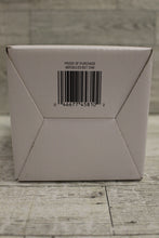 Load image into Gallery viewer, Philips BR30 90 degree LED Flood Light - 9.5W (60w) -Dimmable - New