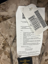 Load image into Gallery viewer, USMC Marine Desert Camo Blouse Jacket - Medium Regular - 8415-01-527-1521 - New