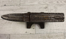 Load image into Gallery viewer, Vintage Jewelry Miniature Cast Iron Anvil - A252-1 - Used