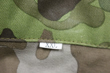 Load image into Gallery viewer, Reproduction USMC Camouflage P42 P44 Jacket - Reversible - XXL - Used