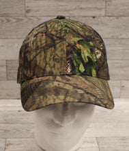 Load image into Gallery viewer, Mossy Oak Men&#39;s Adjustable Hunting Camo Baseball Hat Cap - Used
