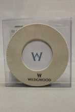 Load image into Gallery viewer, Wedgewood 4.5" Round Nubuck Leather Picture Frame - Tan - New
