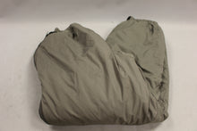 Load image into Gallery viewer, Beyond Cold Weather Trousers - L7 - Large - Used
