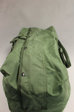 Load image into Gallery viewer, US Air Force Flyers Kit Bag - Green - 8460-00-606-8366 - Used