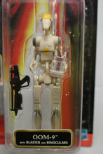Load image into Gallery viewer, 1998 Hasbro Star Wars Episode 1 OOM-9 Figurine - w/ Accessories - New