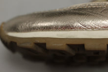 Load image into Gallery viewer, Coach Men's Running Shoes with Bag - G3342 - Size: 8B - Used