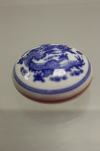 Load image into Gallery viewer, Chinese Stone Seal Stamp and Ink Set - "Sarah" - Used